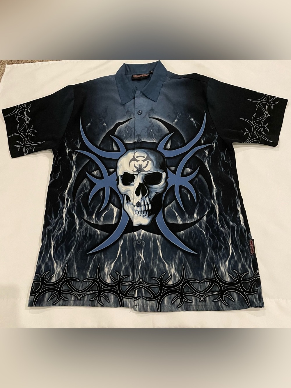 Vintage Y2K Sapphire Lounge Blue Biohazard Lightning Skull Shirt M Goth